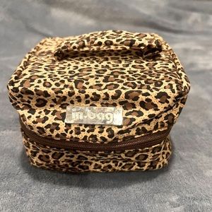 PurseN jewelry case. Versitile. Multiple separate bags.